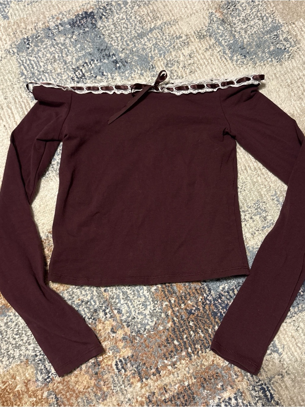 Forever 21 Off-Shoulder Long Sleeve Top in Burgundy with Lace Trim
